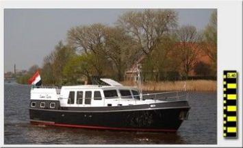 Yachtcharter Simmerskip 1200 AK*cruise hybr (3Cab/3WC) Seitenansicht