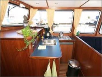 Yachtcharter Simmerskip 1200 OK (3Cab/3WC) Pantry