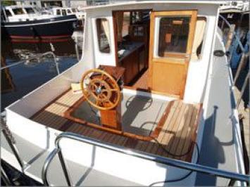 Yachtcharter Simmerskip 900 Ok (1Cab/1WC) Deck