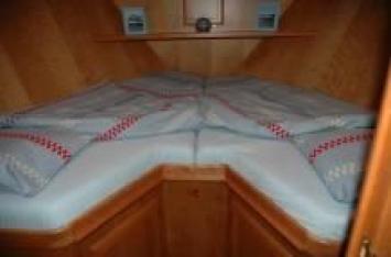 Yachtcharter Euroline 98 (2Cab/2WC) Kabine