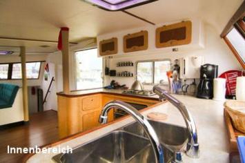 Yachtcharter Tango 52 (4+1Cab/2WC) Pantry