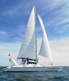 Yachtcharter Tango 52 (4+1Cab/2WC) Seitenansicht