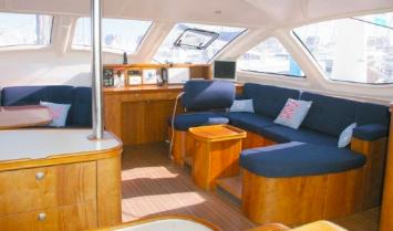 Yachtcharter Catana 581 4+1Cab:4+1WC Salon