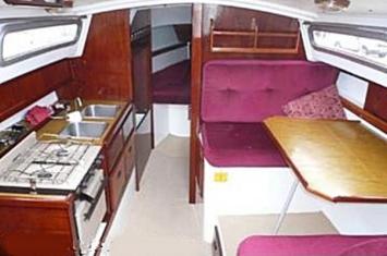 Yachtcharter Jaguar_27_(1Cab/1WC) Salon/Pantry