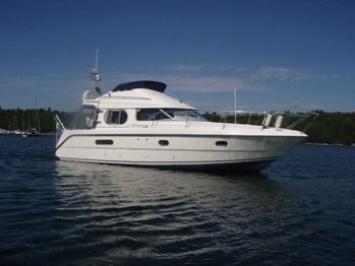 Yachtcharter Nimbus 33 Avanta Seitenansicht