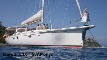 Yachtcharter Dufour 51.5 (5Cab/5WC) Seite/Bug