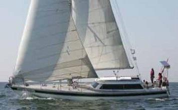 Yachtcharter Dynamique 50 Seitenansicht