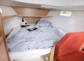 Yachtcharter  	Delphia Escape MC (2Cab/1WC) Kabine