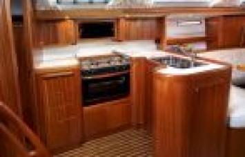 Yachtcharter  	Arcona 430 (3Cab/2WC) Pantry