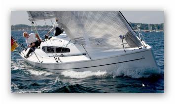 Yachtcharter Dehler32 2Cab Seitenansicht