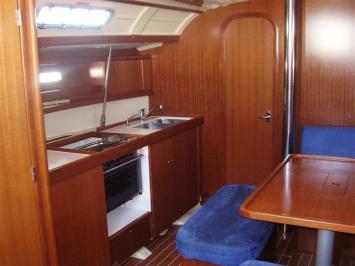 Yachtcharter Dufour 385 Grand Large (3Cab/1WC) Pantry