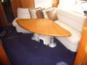 Yachtcharter Sunseeker Predator 55 3Cab 2WC Salon