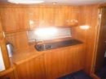 Yachtcharter Sunseeker Predator 55 3Cab 2WC Pantry