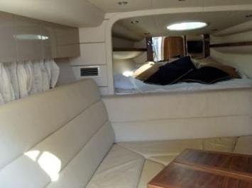 Yachtcharter Sunseeker Superhawk 43 Salon_