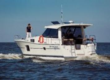 Yachtcharter Delphia 1350 Escape (3Kab/2WC) Heck