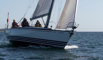 Yachtcharter Beneteau 50 (4+1Cab/4WC) Bug