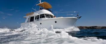 Yachtcharter Swift Trawler 34 (2Cab/1WC) Seitenansicht