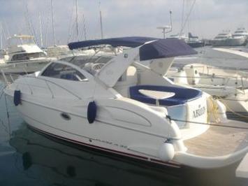 Yachtcharter Klase A32 (2Cab/1WC)