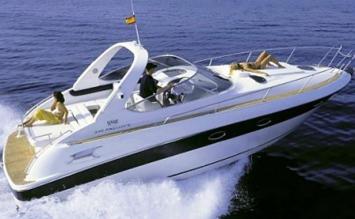 Yachtcharter Bavaria 330 2cab top