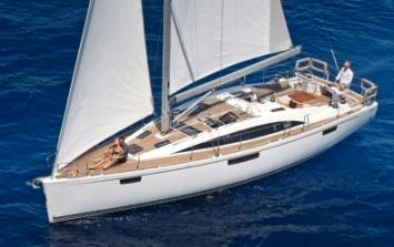 Yachtcharter Bavaria 46 vision 2cab top