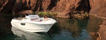 Yachtcharter Cap Camarat 8.5 CC Bug