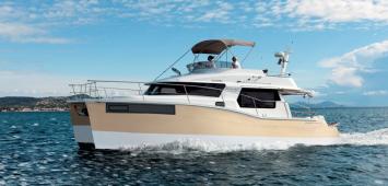 Yachtcharter Summerland 40 (3Cab/2WC) Seitenansicht