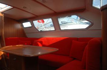 Yachtcharter EgeYat 35 DS (2Cab/1WC) Salon