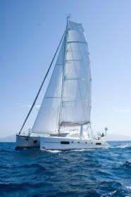 Yachtcharter Catana 50 (4Cab) Seitenansicht