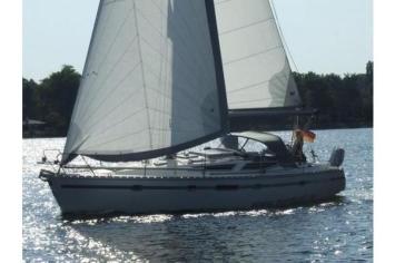 Yachtcharter Voyage 11.20 (3Cab/1WC) Seitenansicht