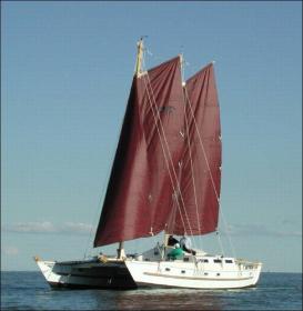 Yachtcharter Tiki 38 (4Cab/1WC) Seitenansicht