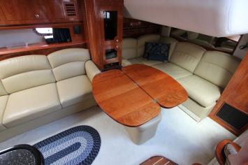 Yachtcharter Four Winns 378 Vista Salonjpg