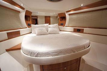 Yachtcharter Pershing 50 (3Cab/3WC) Kabine