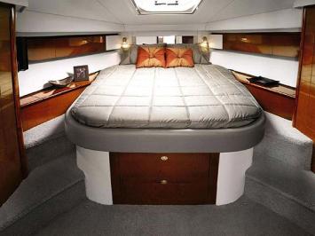 Yachtcharter Sea Ray 44 Sedan Bridge Kabine