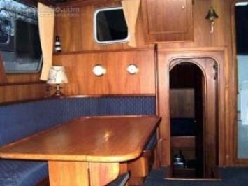 Yachtcharter Babro 1340 Spezial (3Cab/2WC) Salon