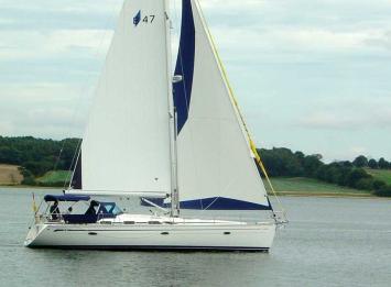 Yachtcharter Bavaria 47 cruiser 4cab top