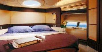 Yachtcharter Azimut S43 (2Cab/2WC) Kabine