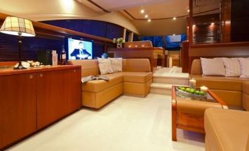 Yachtcharter Princess 62 Salonjpg