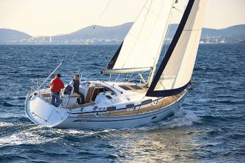 Yachtcharter Bavaria 35 2cab top