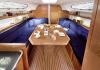 Yachtcharter Bavaria 35 2cab salon