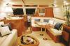 Yachtcharter Riviera 42 Fly Salon