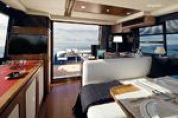 Yachtcharter Azimut Magellano 50_Salon_2