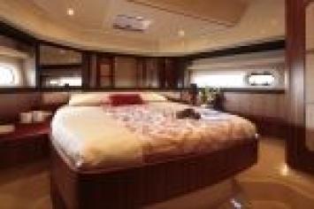 Yachtcharter Azimut Magellano 43 Flybridge Kabine