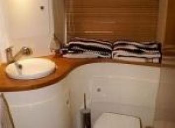 Yachtcharter Intermare 43 Fly WC