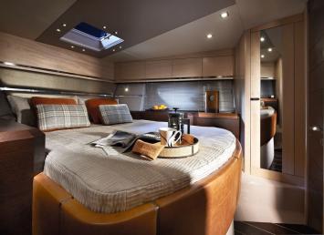 Yachtcharter Sunseeker Portofino 40 Kabine