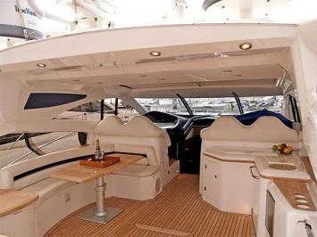 Yachtcharter Sunseeker Predator 68 Deck