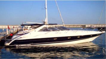 Yachtcharter Sunseeker Camargue 47
