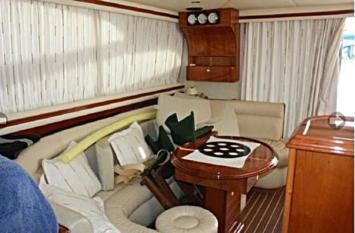 Yachtcharter Doqueve 46 Salon