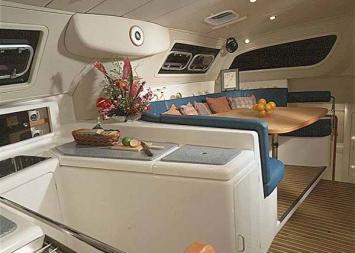Yachtcharter Leopard 38 (3Cab/2WC)