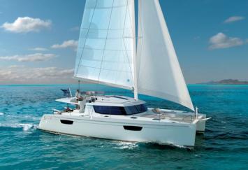 Yachtcharter Saba 50  6+2cab 6WC Seitenansicht