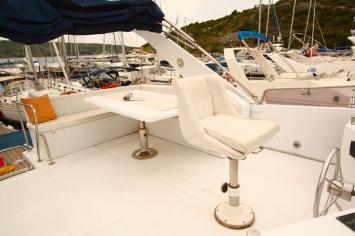 Yachtcharter Ocean Alexander 44 Deck 1 3 Cab 2 WC
